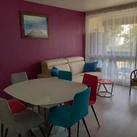 Soleil 4 Et Apartment